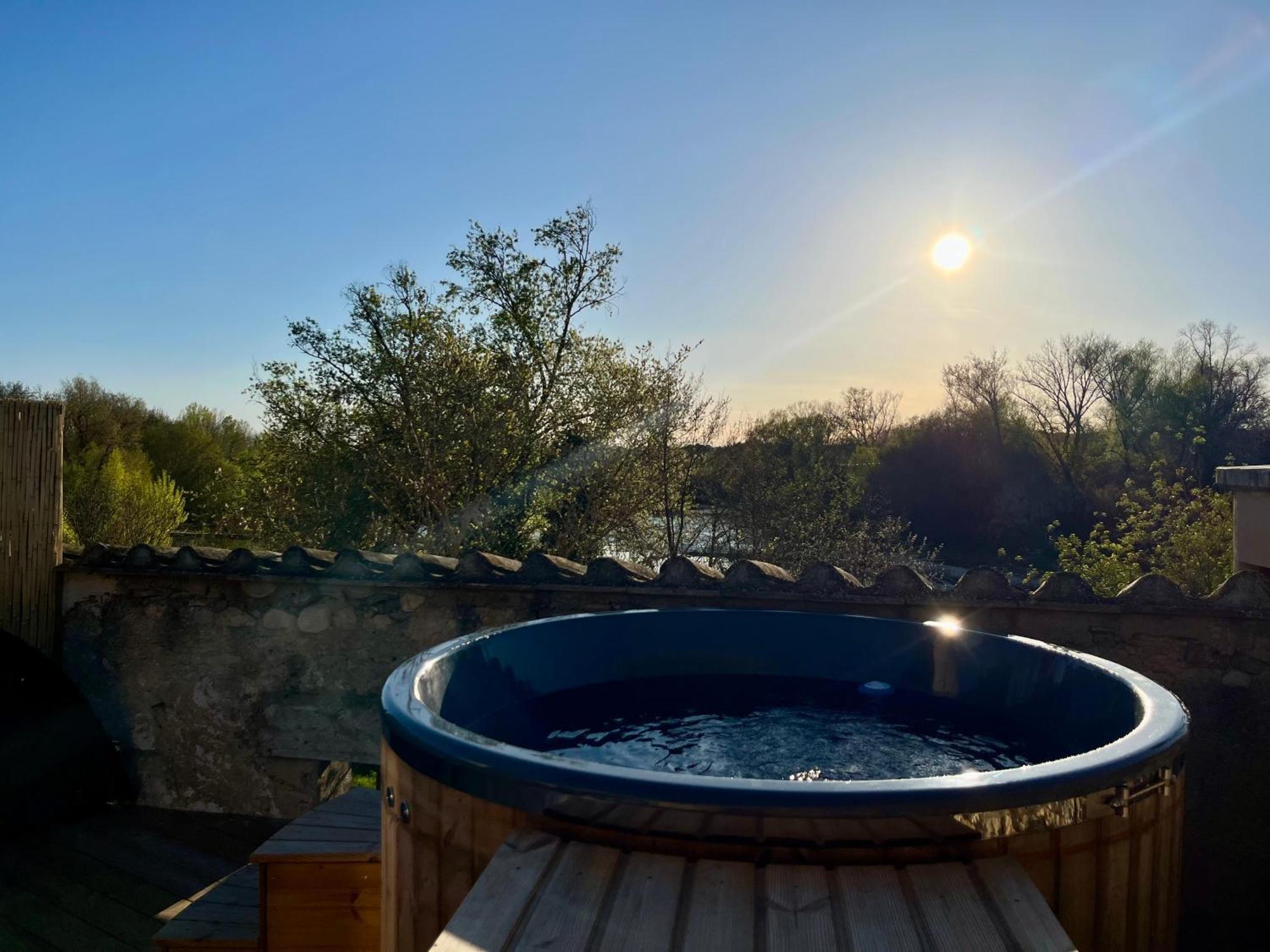Les Terrasses De Belarga - Maison D'Hotes - Piscine Et Jacuzzi Exterior foto
